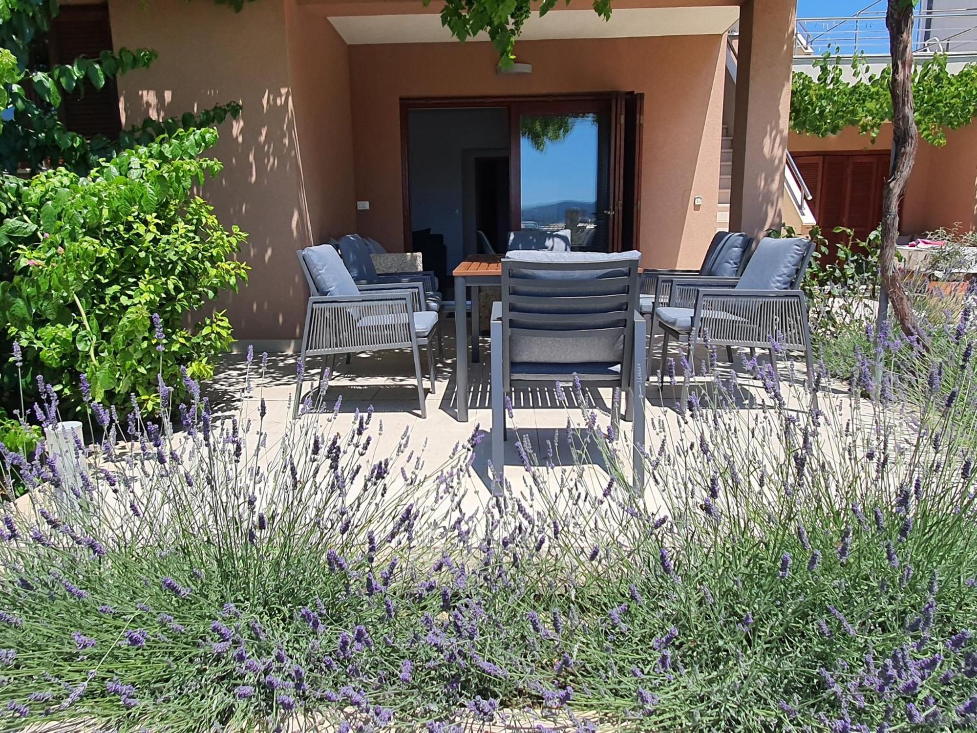 Apartments Villa Oliva Turanj Zimmer foto