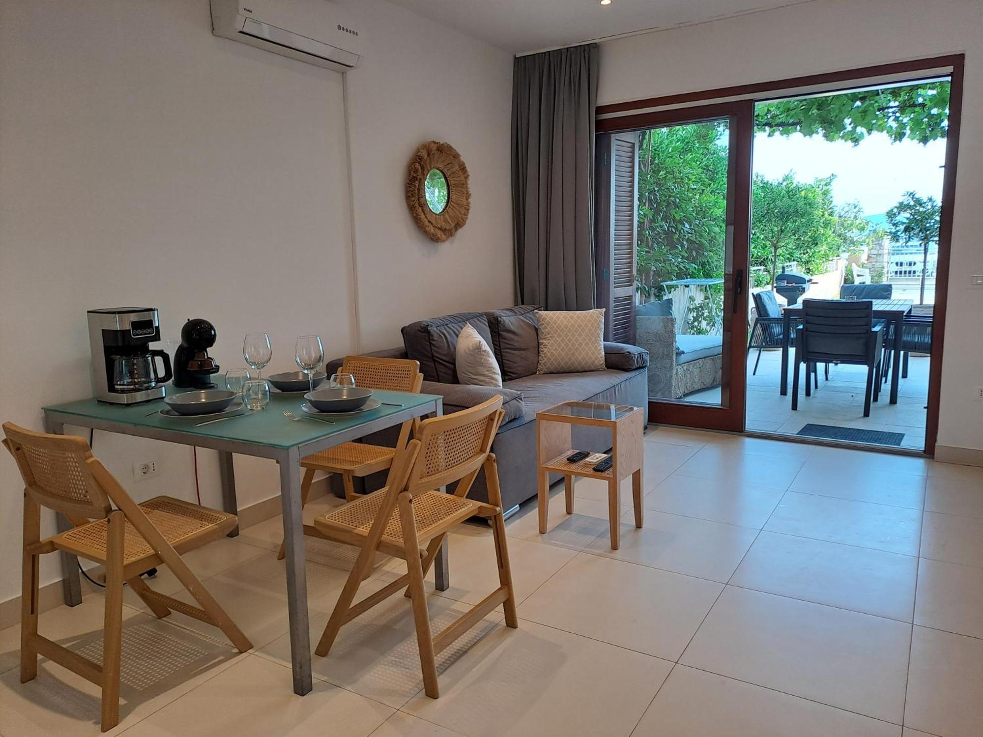 Apartments Villa Oliva Turanj Zimmer foto